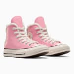 Oferta hasta 85% descuento Converse y New Balance calzado deportivo