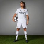 Camiseta AUTHENTIC Adidas Real Madrid a solo 37,99€