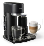 Cafetera latte Oster® con espumador BVSTDC02B $84.990 Solo en Sodimac, Chile