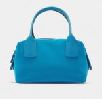 Bolso Tote textura suave por 12.99€.