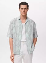 Mango Outlet Camisa Manga Corta Estampada Azul por 11,99€