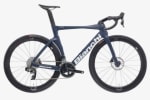 Vélo de route Bianchi Oltre carbone 105 DI2 Roues carbones à 2.999€