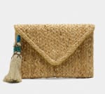 Bolso de fiesta Sobre de Yute por 7.99€.