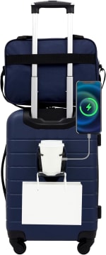 Wrangler El Dorado juego de equipaje (set de 2) por $891.83 en Amazon