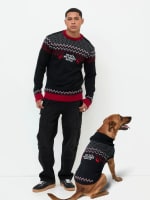 Suéter Estampado Navideño Negro por $195 en Cuidado con el Perro