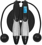 Cuerda para saltar digital, ajustable y con conteo de saltos por 8,99€