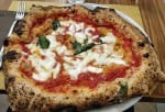 Pizza familiar Pulcinella 3 x $9500 en Cuponatic