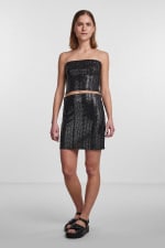 Falda corta lentejuelas Pieces por 4.99€