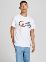Hasta 70% + 15% extra descuento + envio gratis en camisetas Jack Jones