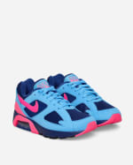 Baskets bleue Nike Air Max 180 à 90€