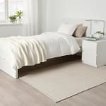TIPHEDE Alfombra en blanco IKEA de 120x180 por 10€
