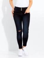 Jeans Unser Negro para mujer por $39.950