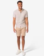 Chino Short voor heren in zandkleur voor €8 bij de Hema