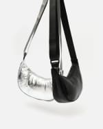 Riñonera pequeña metalizada por 6€