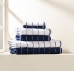 Juego de 6 Toallas 450gr/m2 por 20€.