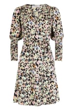 30% korting op alle jurken bij Invito dit weekend