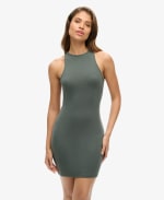 Robe courte en jersey à dos croisé - Rose ou vert, plusieurs tailles disponibles à 21€