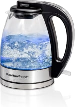 Tetera Eléctrica Hamilton Beach Compact por $361 | Descuento Amazon