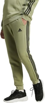 adidas Essentials Fleece Tapered Cuff 3 Stripes Joggers voor €34 bij Amazon