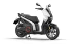 Alquiler mensual moto eléctrica Seat Mó 125 por 99€
