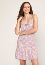 Vestido da Forever 21, modelo Curto Floral Marias - R$ 29,99