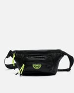 Riñonera de nylon reciclado por 5,70€.