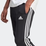 Pantalones Adidas Essentials por 30€