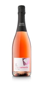 Genieten van een lekker glaasje cava rosé
