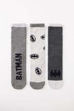 Pack 3 calcetines hombre Batman por 4,99€.