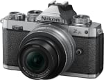 Nikon Cámara Evil Z fc con Objetivo NIKKOR Z DX 16-50mm F/3.5-6.3 VR por 899€