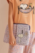 Funda portátil lila Snoopy por 6,99€