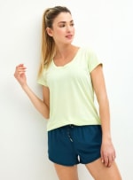 Polera de entrenamiento Spalding para mujer por $2.990
