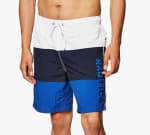 Traje de baño Nautica por $483.85 en Amazon