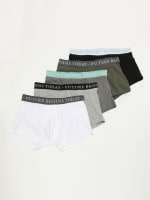 Pack de 5 Calzoncillos Básicos a $99 en Lefties