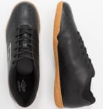 Umbro VELOCITA CLUB IC zaalvoetbalschoen (zwart of wit) voor €16,75