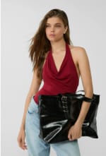 Bolso shopping Stradivarius por 10.5€