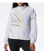 Chaqueta de Mujer New Balance Printed Impact Run Light por 38€