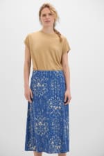 Falda midi estampada Cortefiel por 9.74€