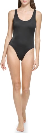 Traje de Baño Calvin Klein Mujer M por $431 en Amazon