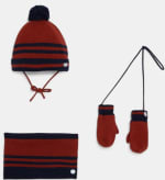 Lot bonnet, snood et moufles bébé garçon à 2€