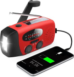 Draagbare noodradio - Powerbank 2000 mAh - Zaklamp - Solar opwindbaar - SOS alarm - USB-C kabel - Noodpakket - Kunststof - rood
