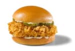 Menú The Chicken Sandwich 3 tiras o 2 piezas clásicas/picantes con complemento y bebida por solo 4,99€