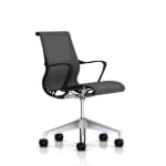 Fauteuil SETU Herman MILLER Graphite à roulettes pour 840,82€ chez Ergosiege