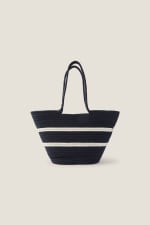 Capazo de playa con cuerda de algodón natural por 15,99€.