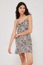 Vestido Corto Lencero High Spirits por solo 4.99€