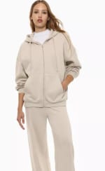 Chaqueta de mujer con capucha oversize por 5,99€