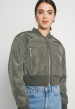 JDY JDYDELTA CROPPED JACKET - Bomberjacks