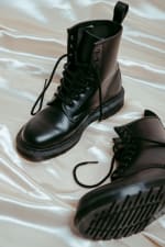 20% korting op Dr. Martens bij Invito