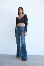 Cuerpo cropped frunces por solo 7,99€ en Zara