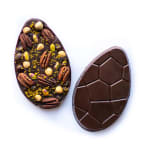 Leuk chocolade paasei met noten Aanbieding